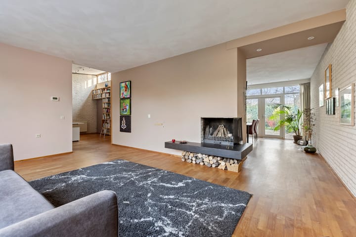 Photo 2 of Du Perronlaan 32