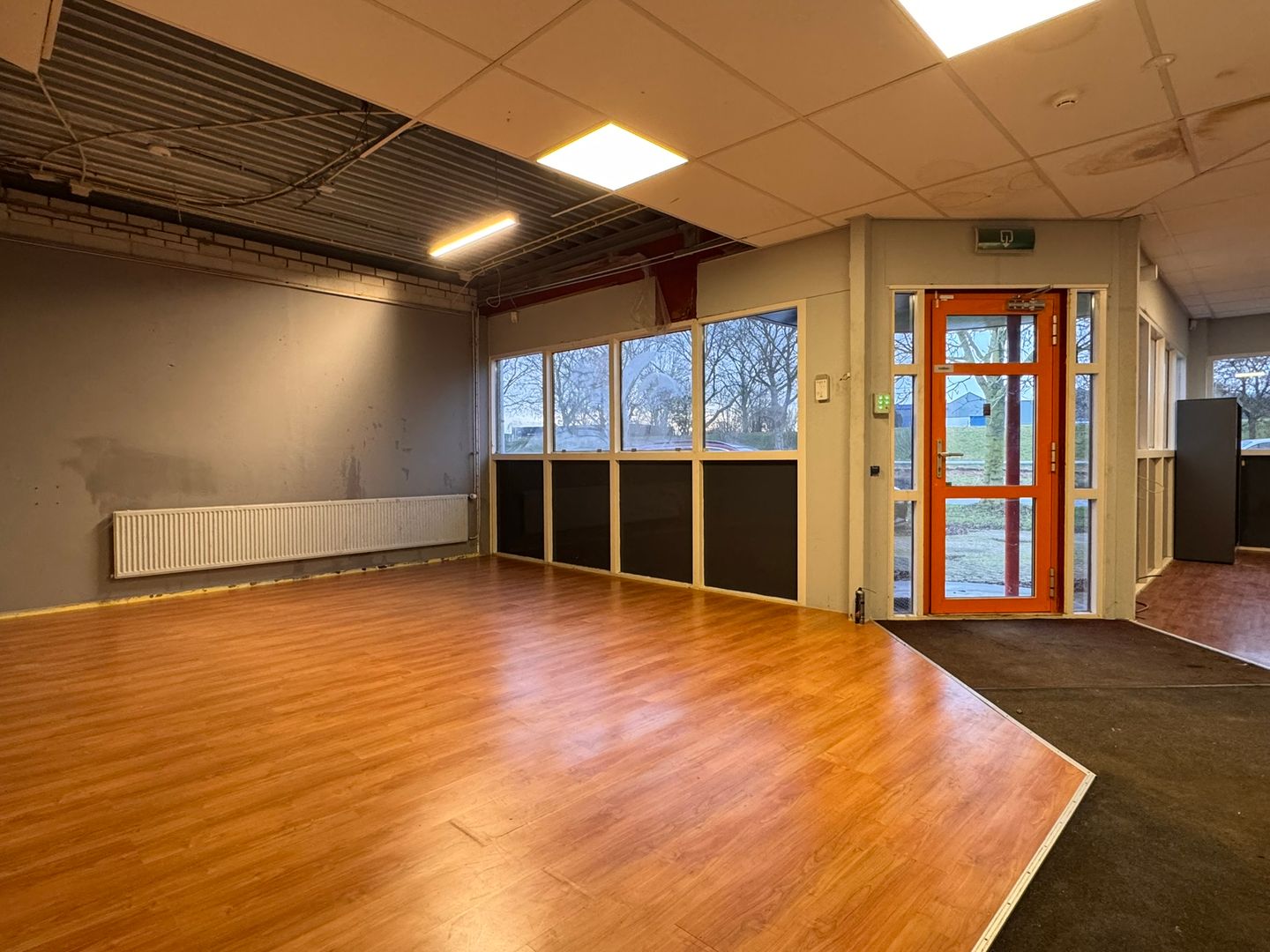 Bekijk foto 2 van De Dolfijn 32