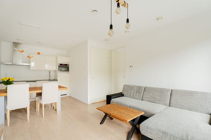 Foto 2 van Suze Robertsonstraat 77