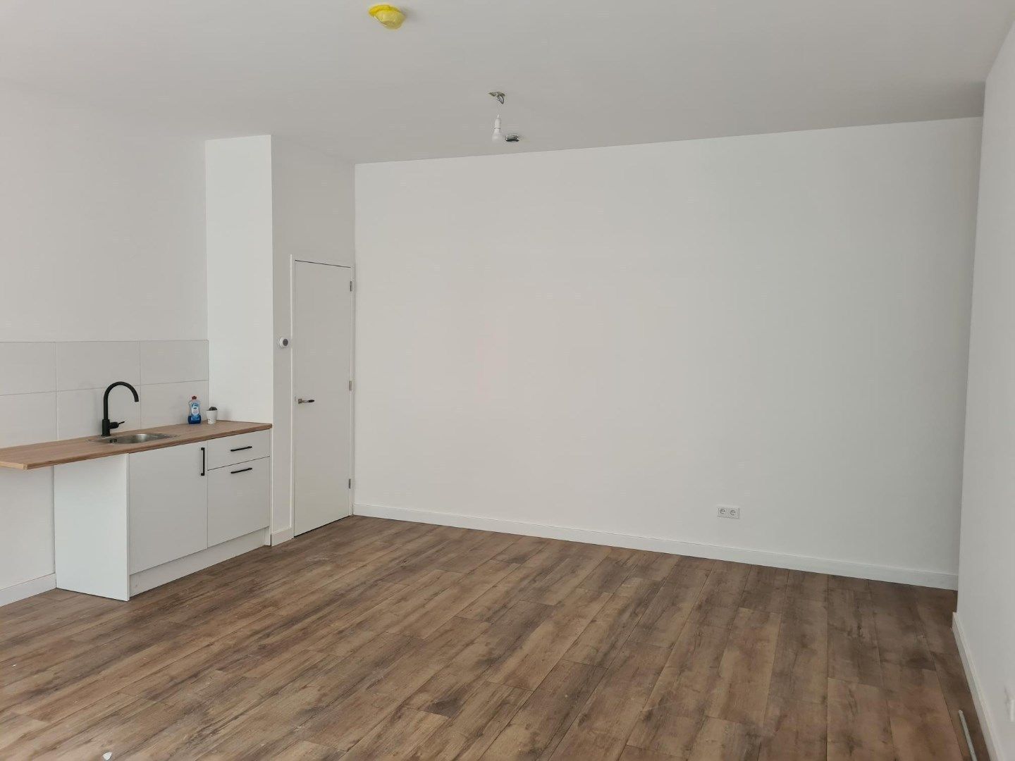 View photo 3 of Schoenmakersstraat 13