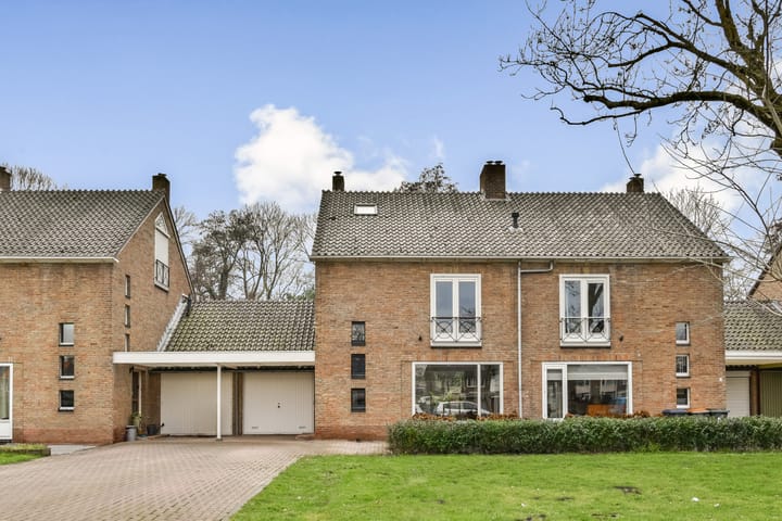 Foto 28 van Prinses Christinalaan 57