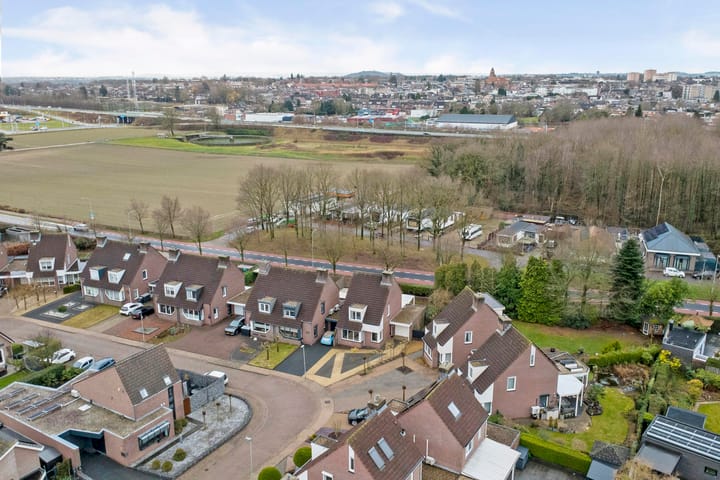 Foto 38 van F.L. Wrightstraat 27