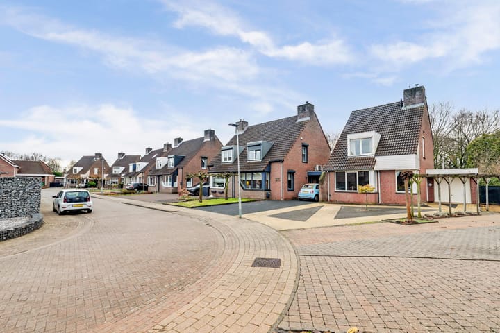 Foto 36 van F.L. Wrightstraat 27