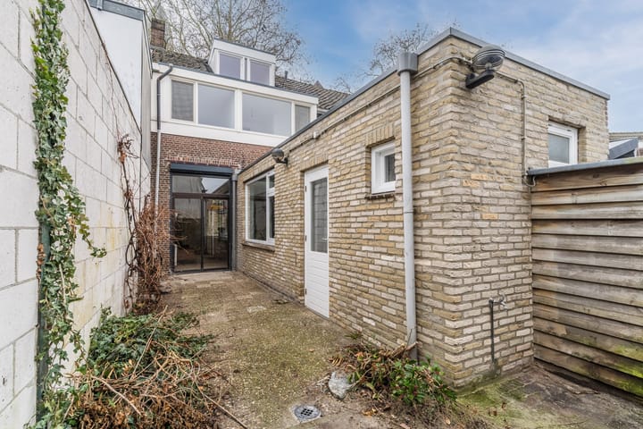 Foto 33 van Laarstraat 3