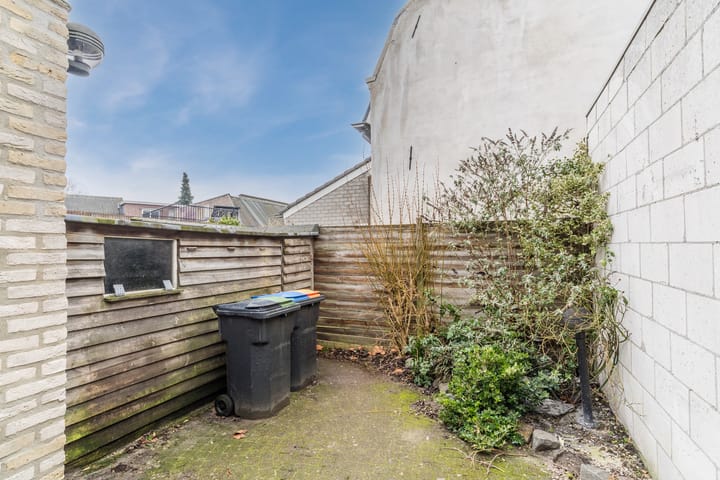 Foto 36 van Laarstraat 3