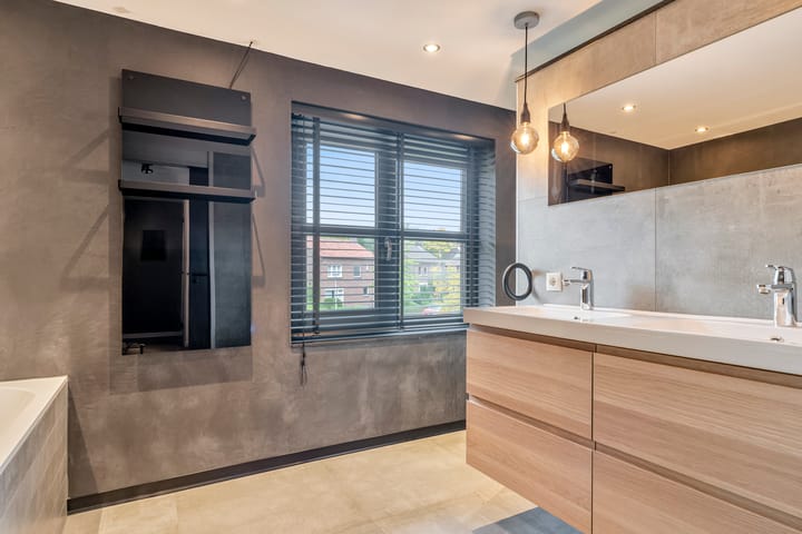 Photo 36 of Doornakkerlaan 11