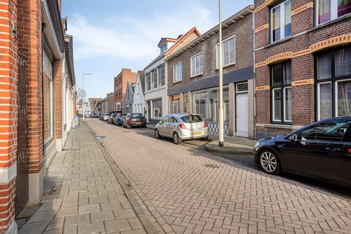 Photo 2 of Kalsdonksestraat 8-A