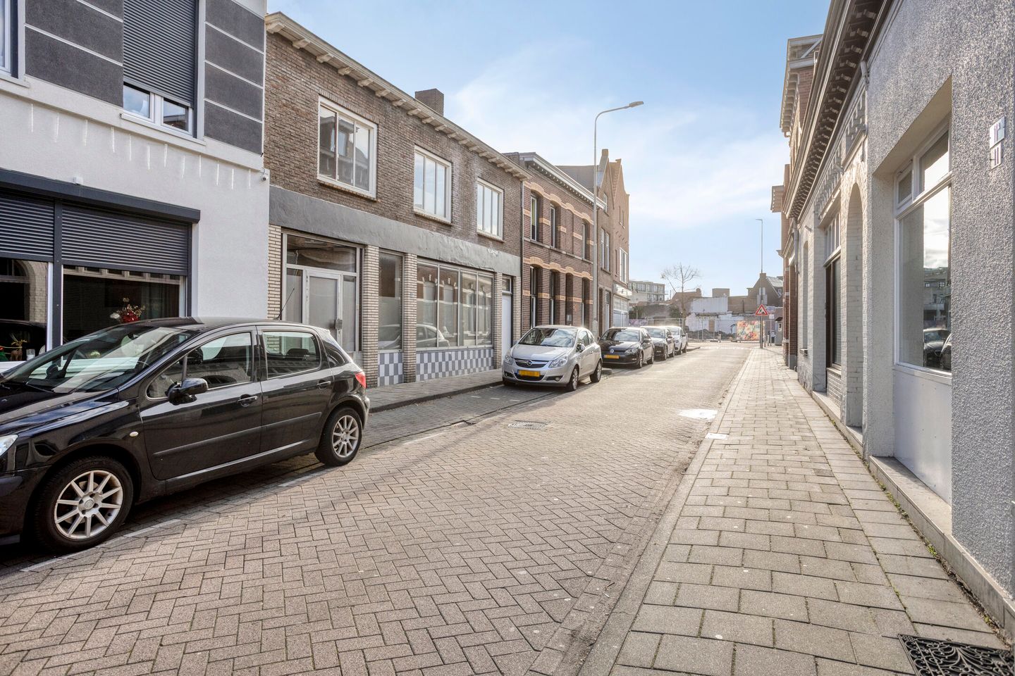 Photo 35 of Kalsdonksestraat 8-A