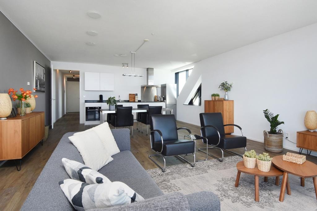 Foto 20 van Anna van Buerenplein 272