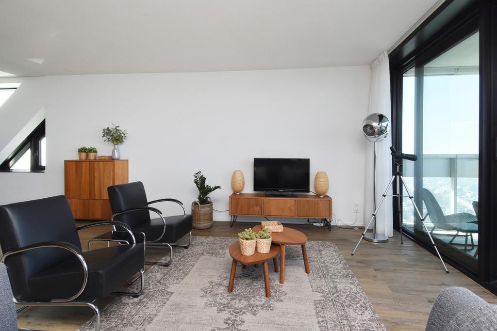 Foto 22 van Anna van Buerenplein 272