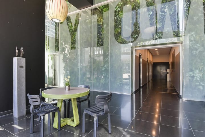 Foto 4 van Anna van Buerenplein 272