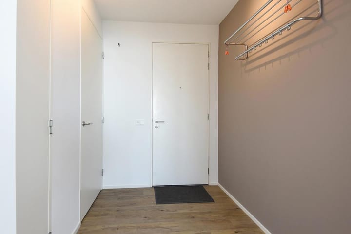 Foto 6 van Anna van Buerenplein 272