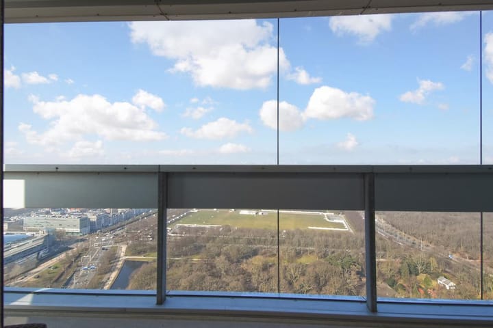 Foto 12 van Anna van Buerenplein 272