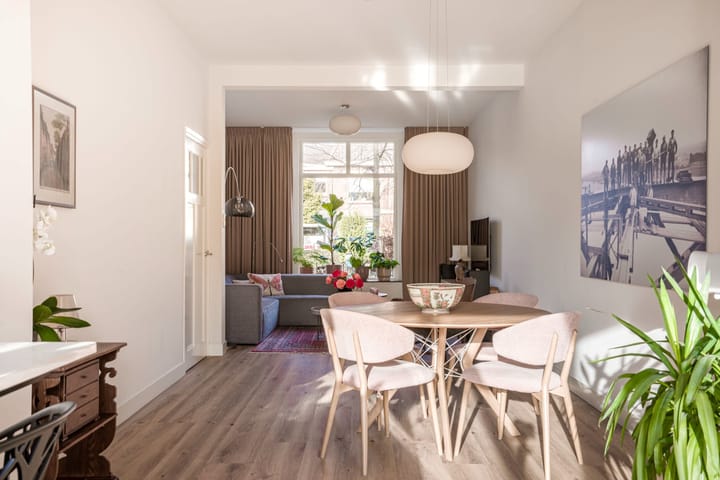 Photo 13 of Van 't Santstraat 28