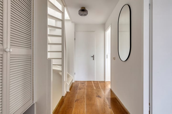 Foto 22 van Regenwulp 14