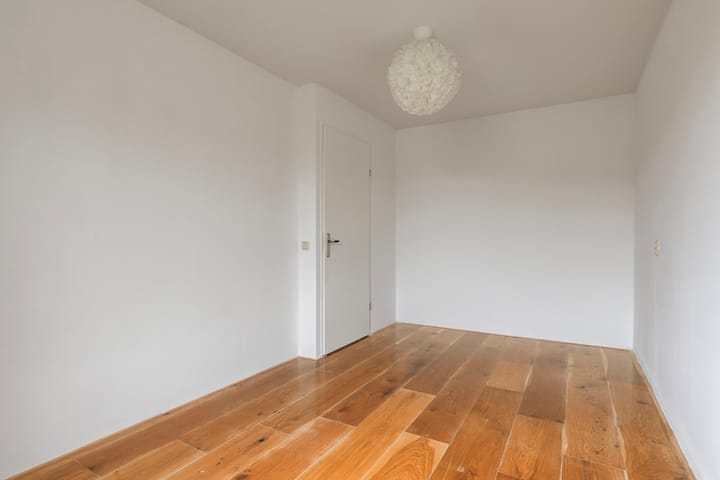 Foto 24 van Regenwulp 14