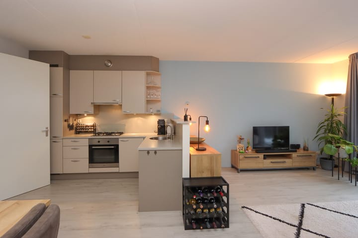 Foto 9 van Bremenstraat 54