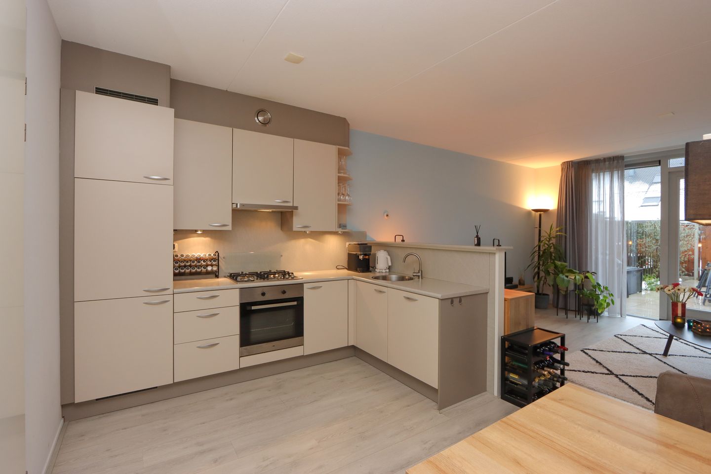 Photo 14 of Bremenstraat 54