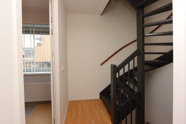 Foto 25 van Bremenstraat 54