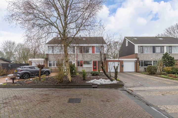 Foto 9 van Obe Postmaplein 14