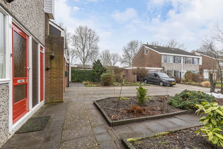 Foto 6 van Obe Postmaplein 14