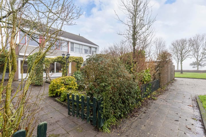 Foto 30 van Obe Postmaplein 14