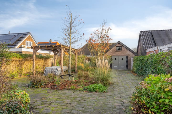 Foto 35 van Steenwijkerweg 67