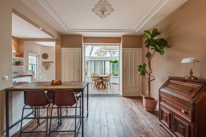 Foto 3 van d'Aulnis de Bourouilllaan 11