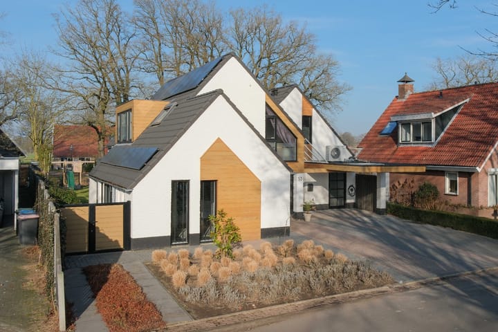 Foto 50 van De Delle 53