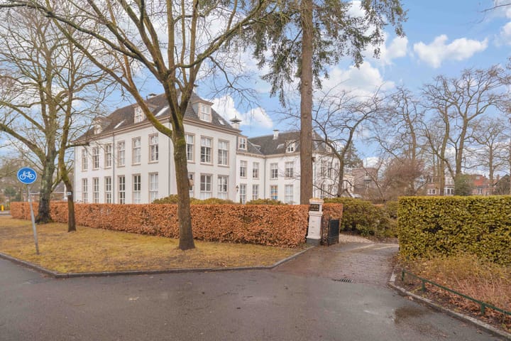 Photo 2 of Utrechtseweg 121-A