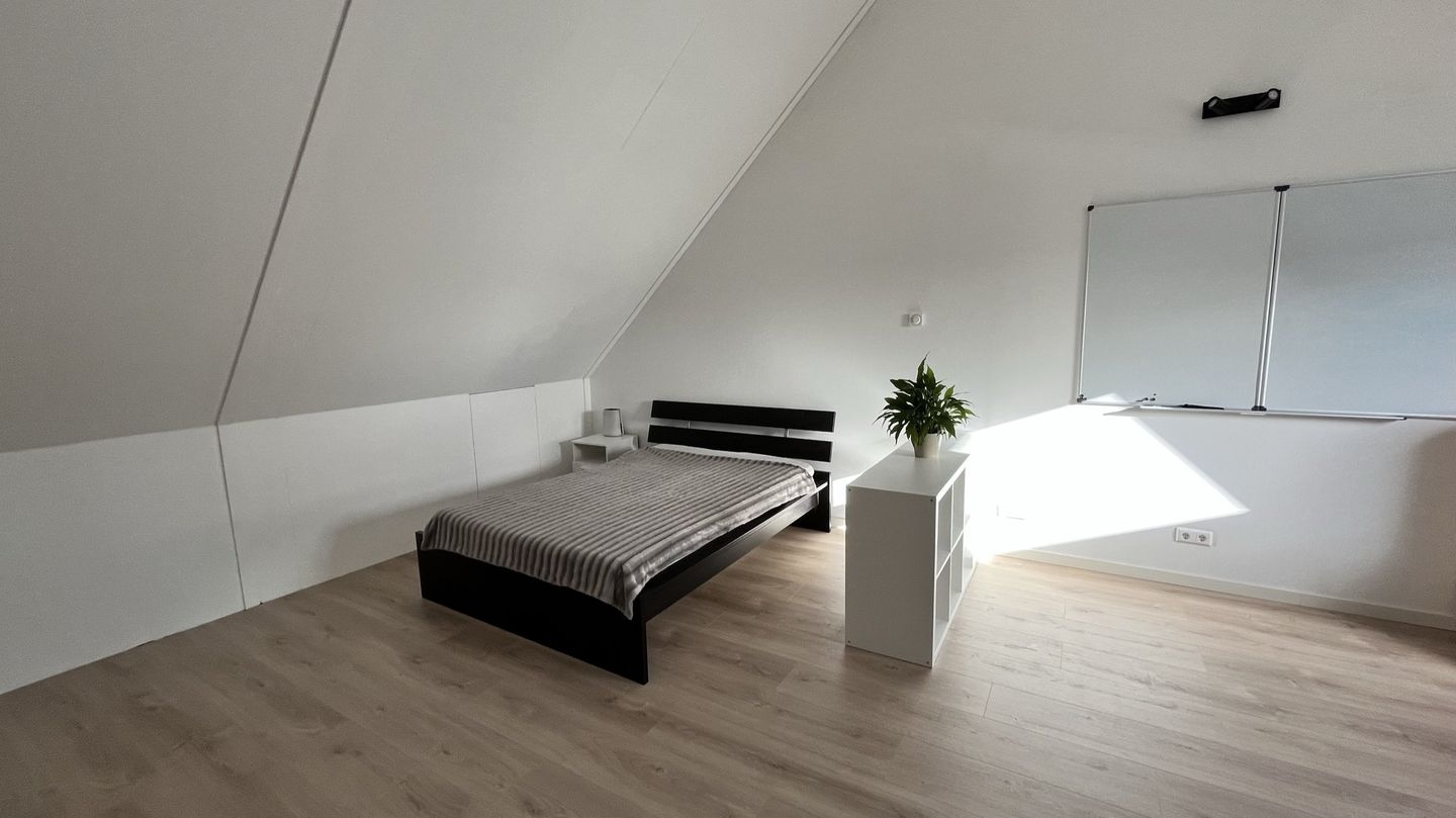 Foto 85 van De Laan van Westlands Roem 55