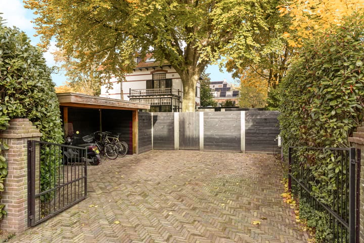 Photo 58 of Koningin Wilhelminalaan 1