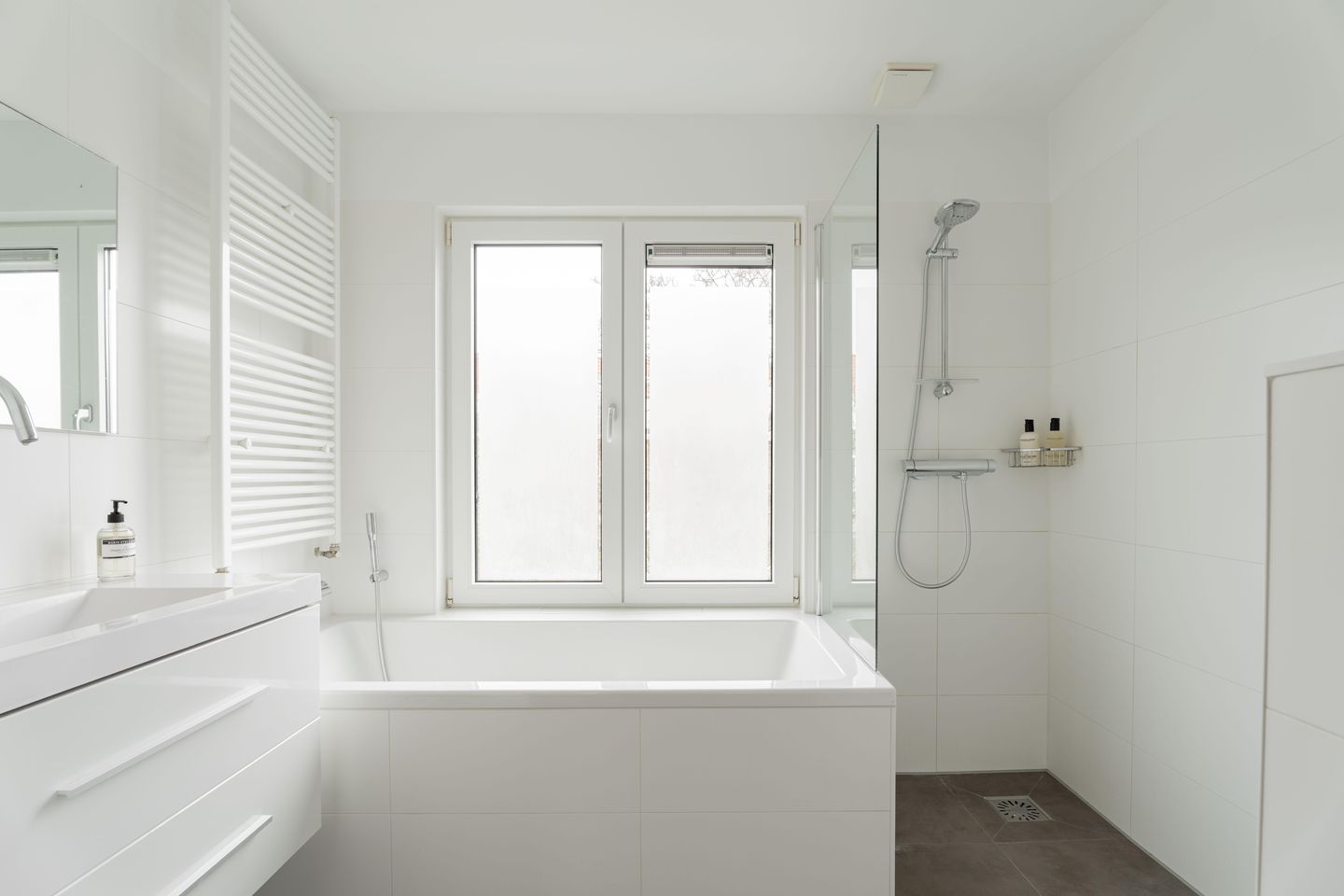 Photo 29 of Nickeriestraat 18-2