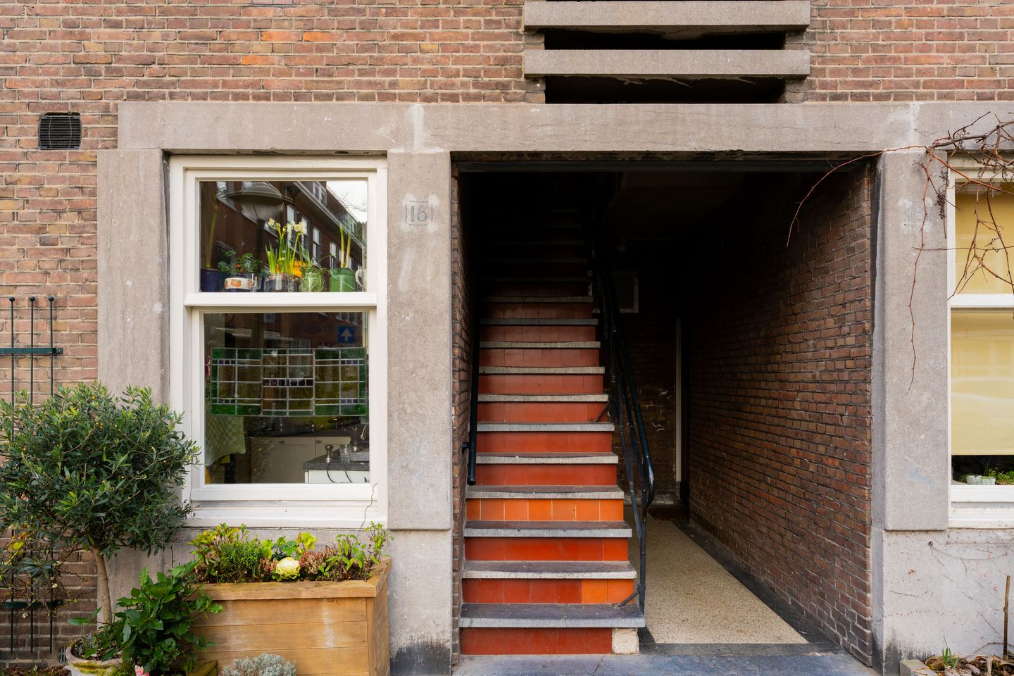 Photo 5 of Nickeriestraat 18-2