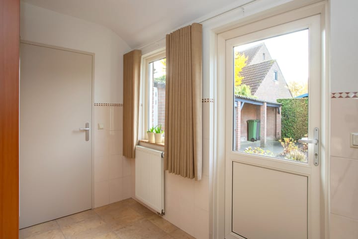 Foto 14 van Lange Trekken 28