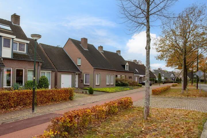 Foto 32 van Lange Trekken 28