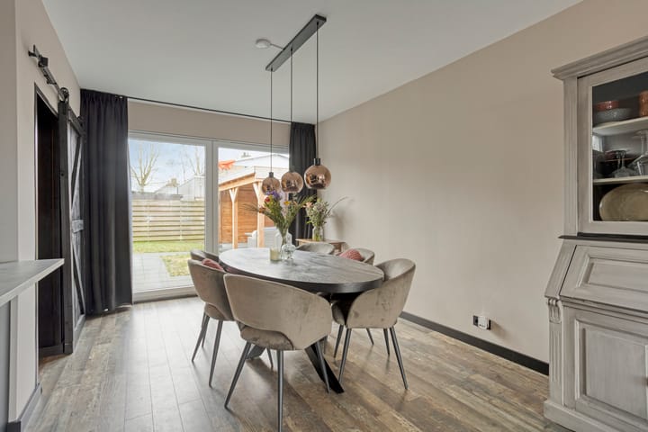 Foto 14 van Hazzeleger 11