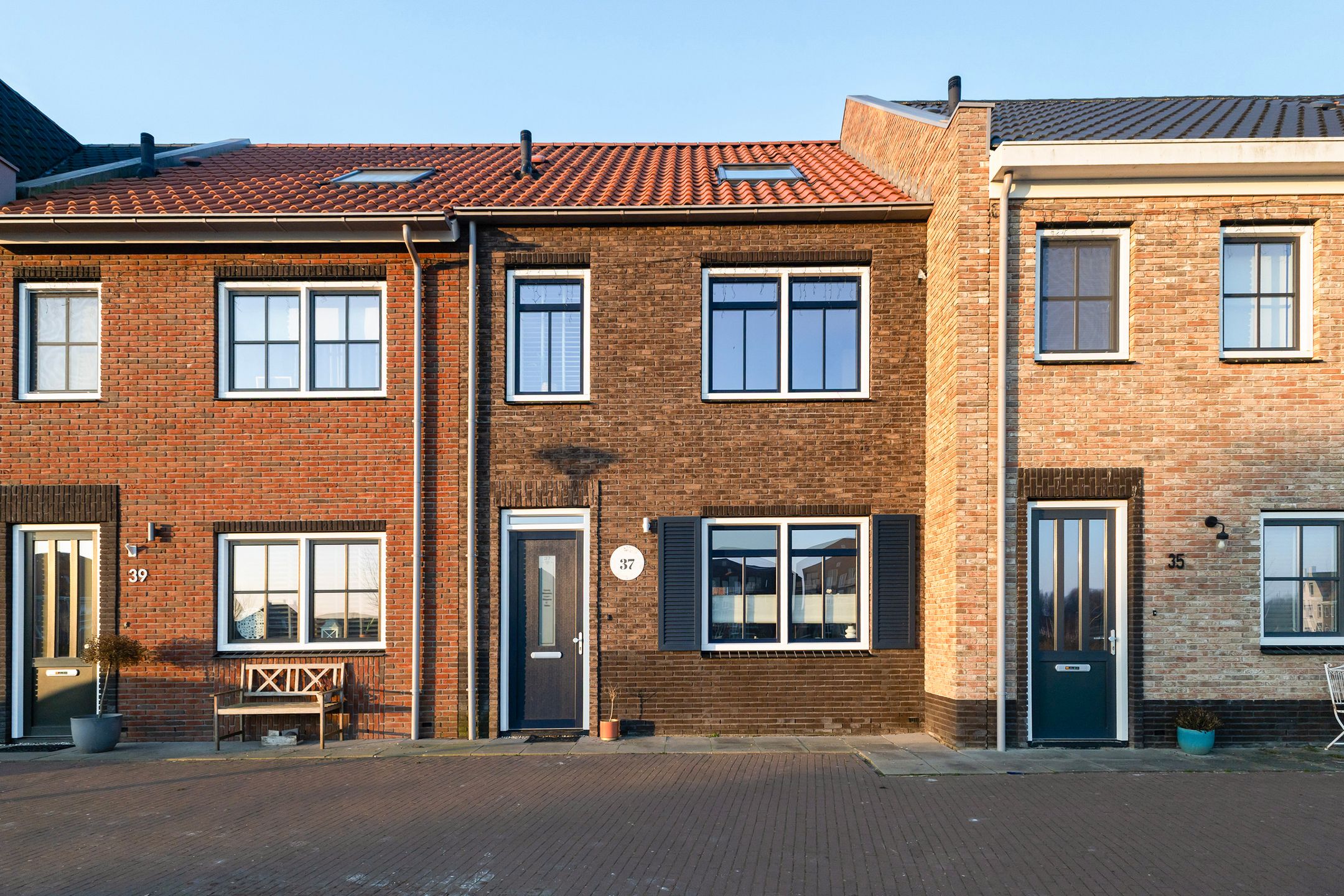 Foto 39 van De Oanrin 37