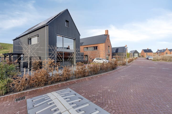 Foto 7 van Piramide 32