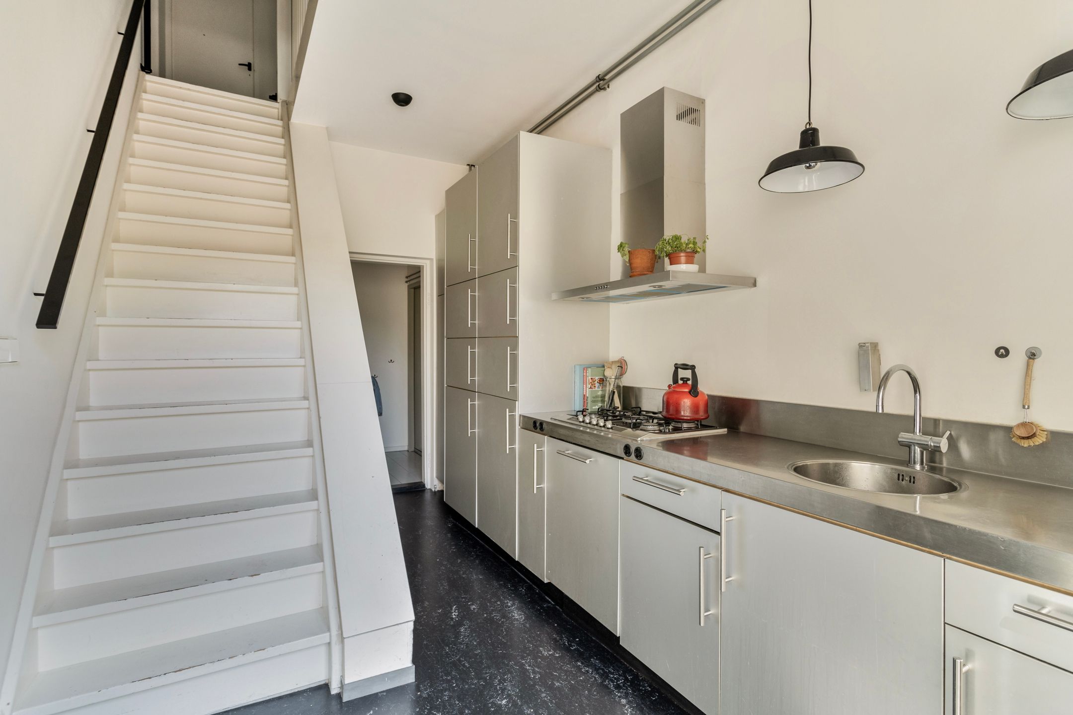 Photo 18 of Nieuwlandstraat 29