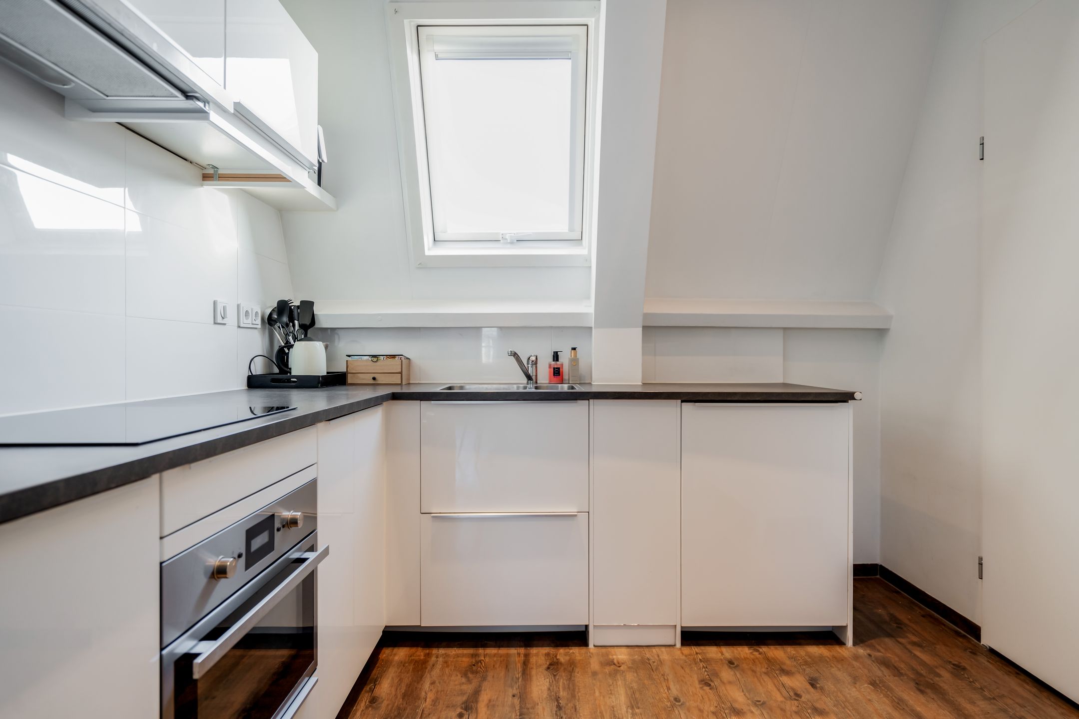 Foto 15 van Meeuwenweg 10-H