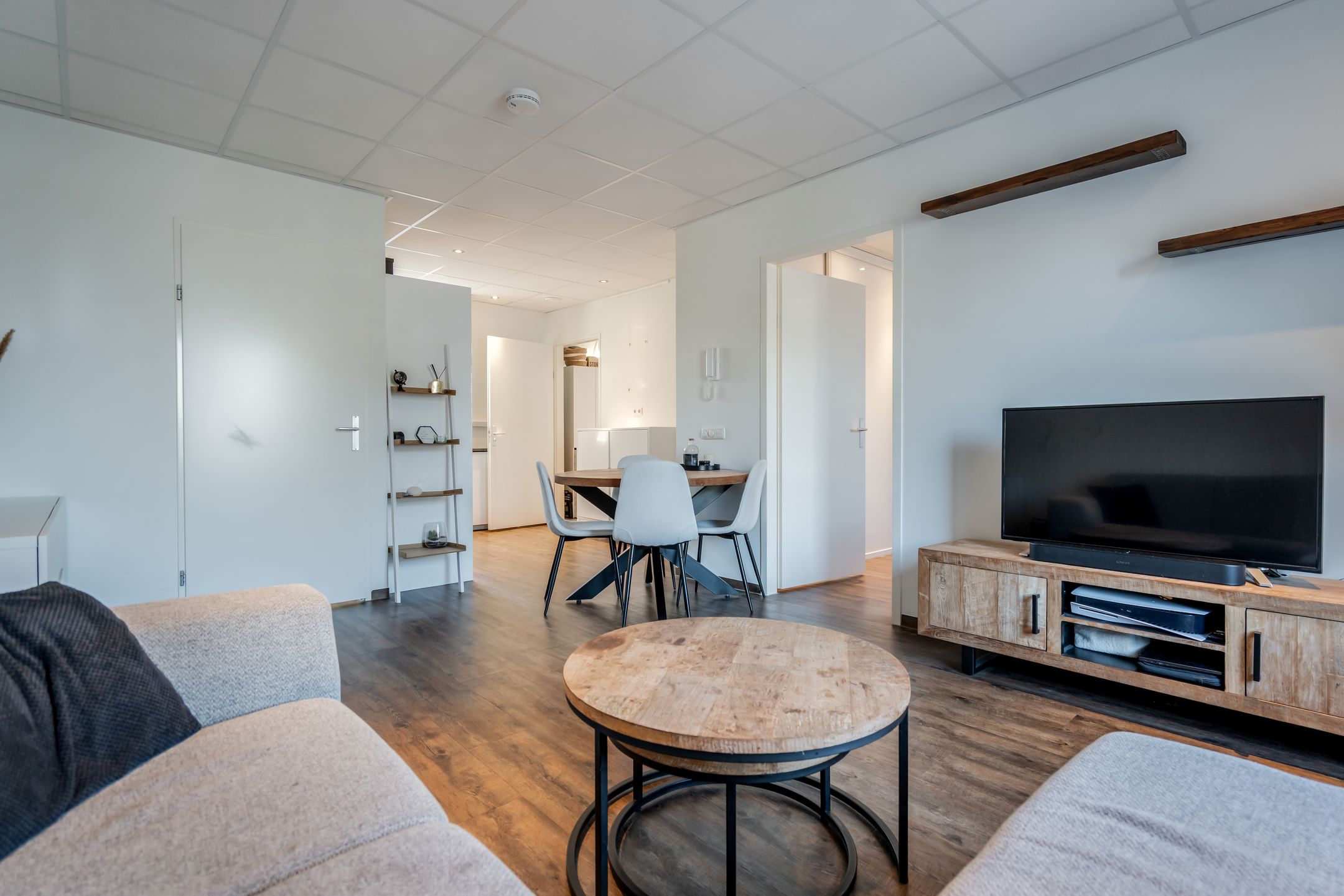 Foto 12 van Meeuwenweg 10-H