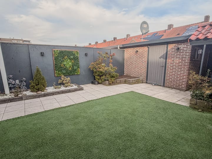 Foto 35 van Burgemeester van Hooffln 42