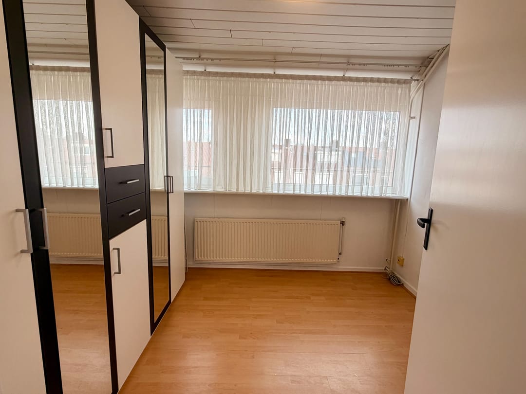 Foto 28 van Burgemeester van Hooffln 42