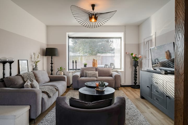 Photo 8 of Van Mislostraat 6