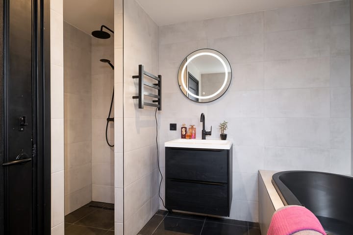 Photo 21 of Van Mislostraat 6