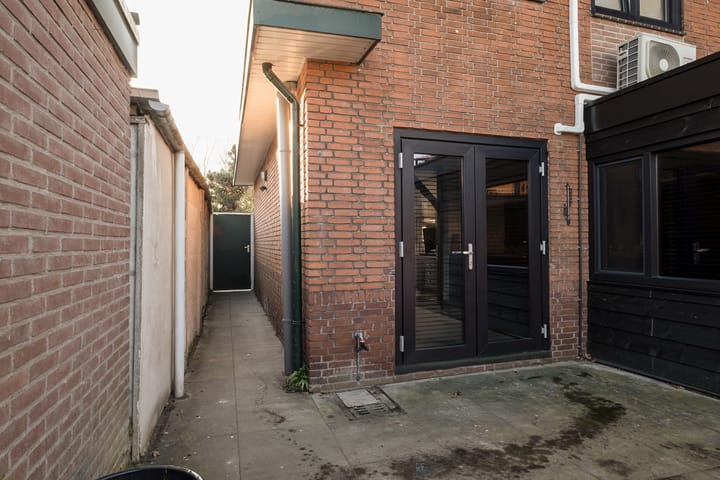 Photo 33 of Van Mislostraat 6