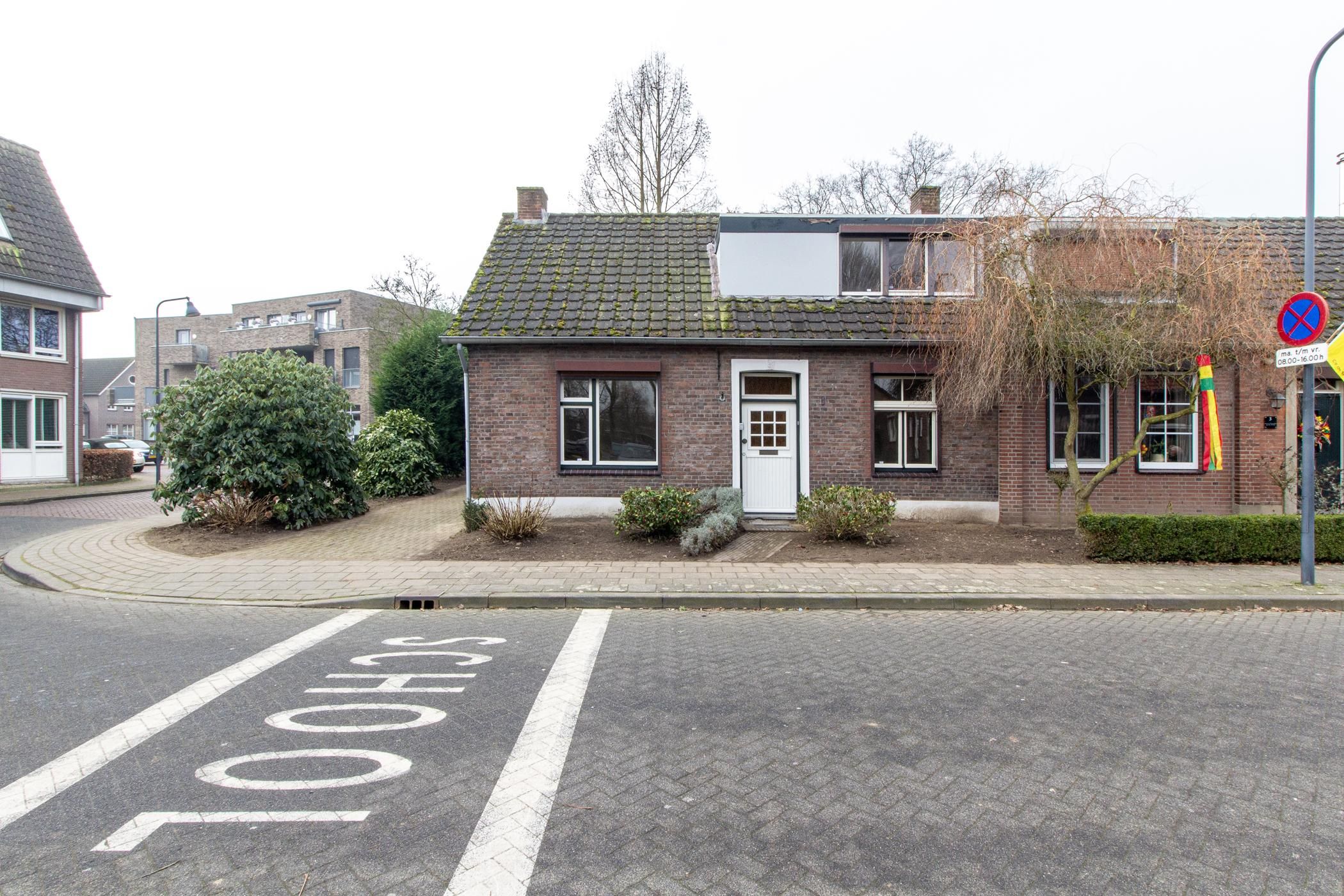 Foto 3 van Pastoor Hanraetsstraat 1