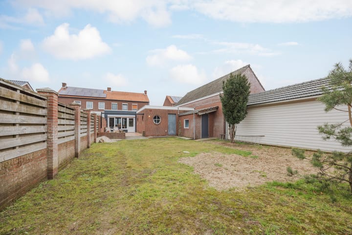 Photo 2 of Swolgenseweg 24