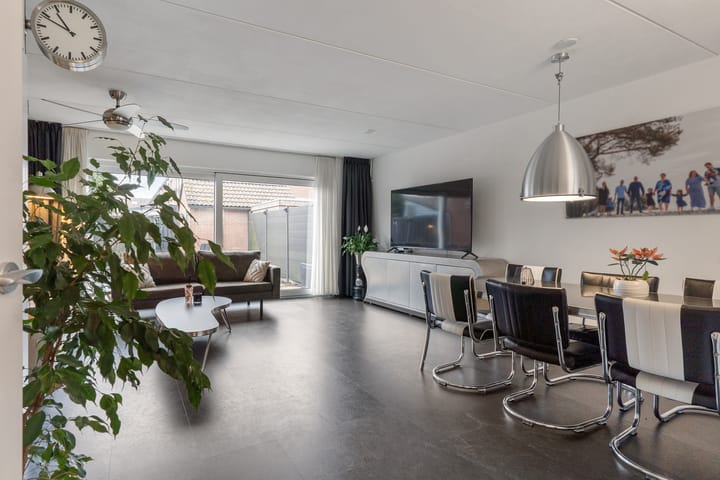 Foto 2 van Zalmplein 26